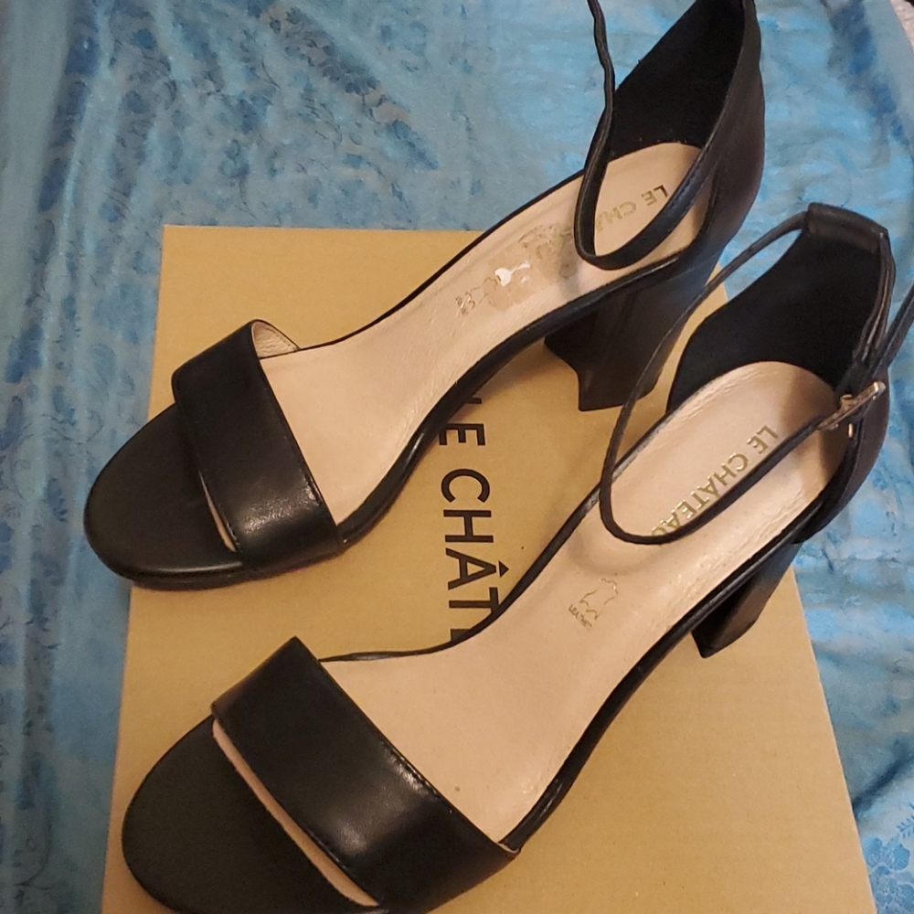 NWB BLACK LEATHER PLATFORM HEELS